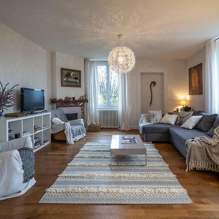 Bright Airy Spacious Apartment باسي المظهر الخارجي الصورة