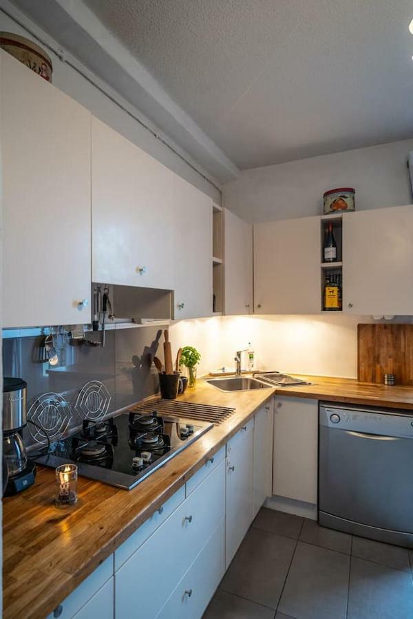 Bright Airy Spacious Apartment باسي المظهر الخارجي الصورة