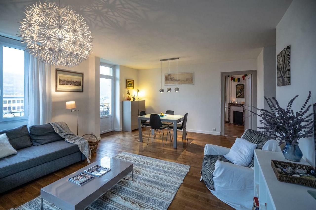 Bright Airy Spacious Apartment باسي المظهر الخارجي الصورة